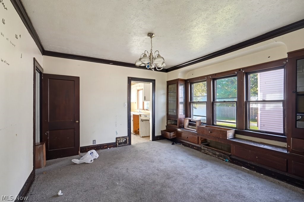 1673 Hillview Road Cleveland OH 44112