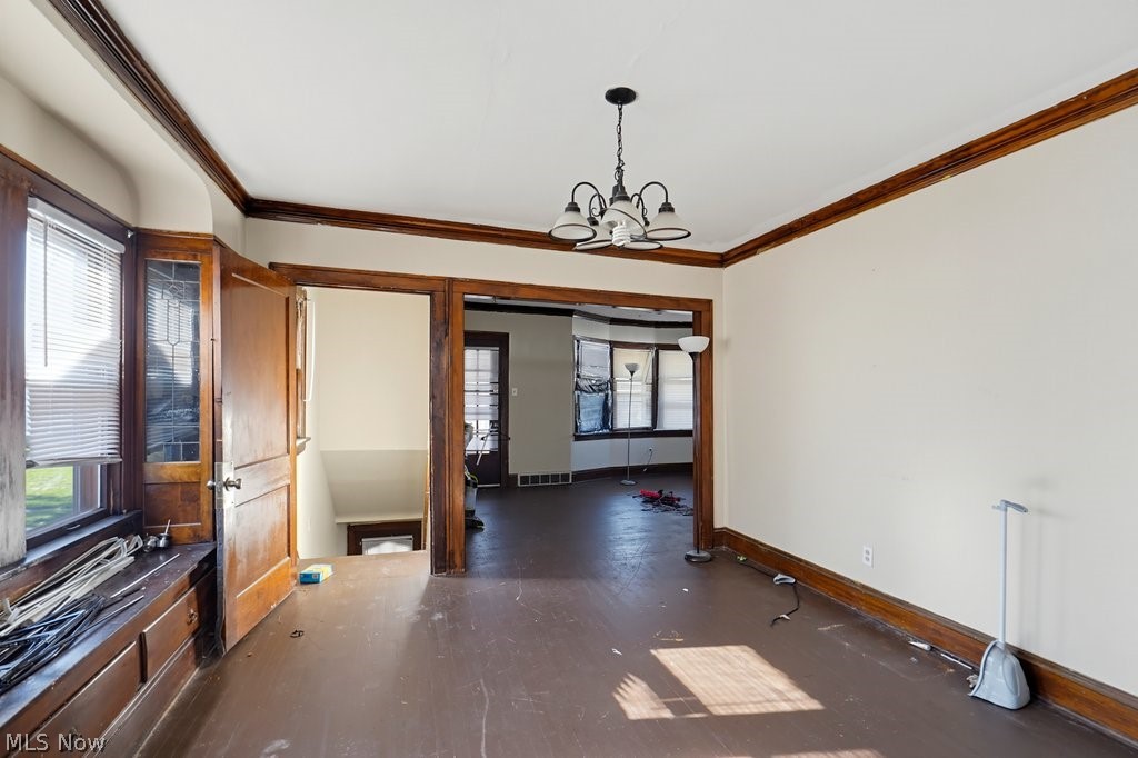 1673 Hillview Road Cleveland OH 44112