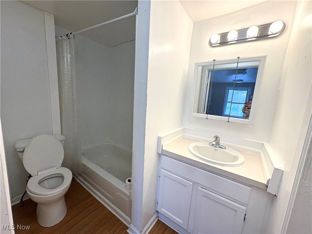 330 W 17th Street Lorain OH 44052