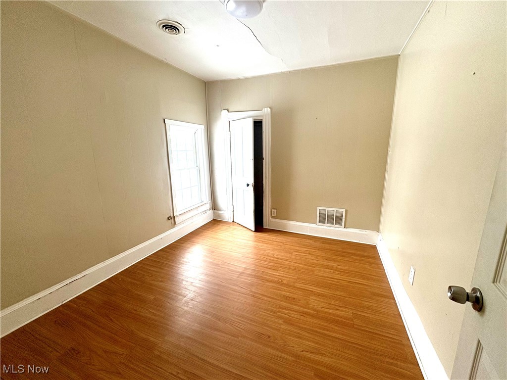 330 W 17th Street Lorain OH 44052