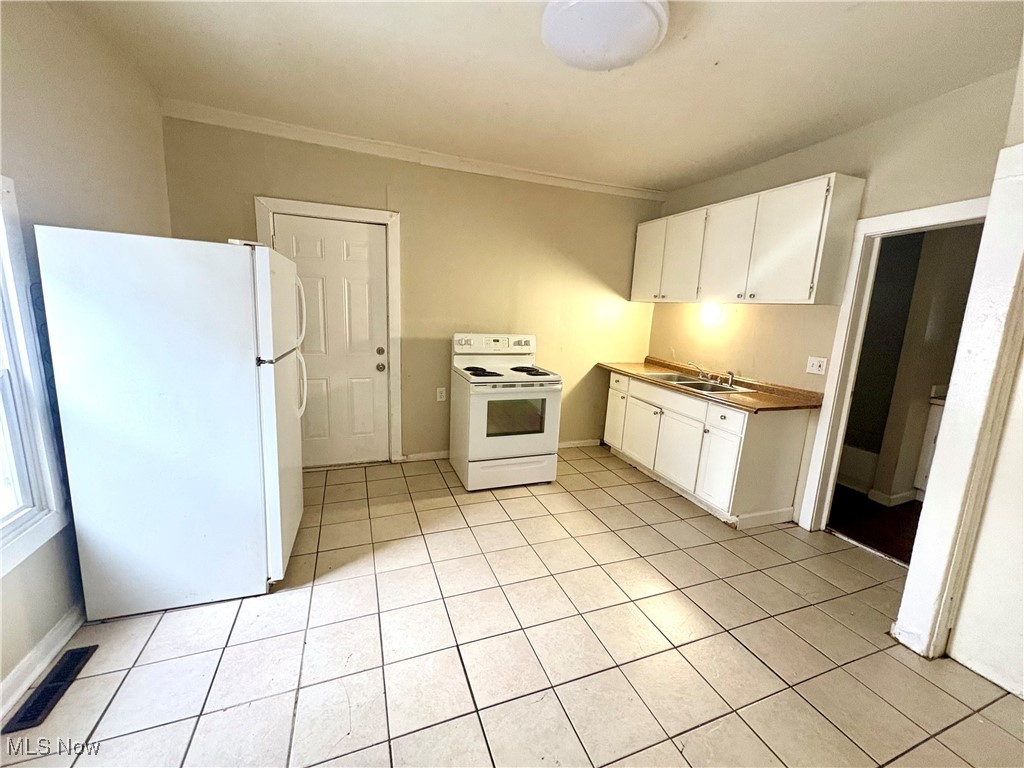 330 W 17th Street Lorain OH 44052