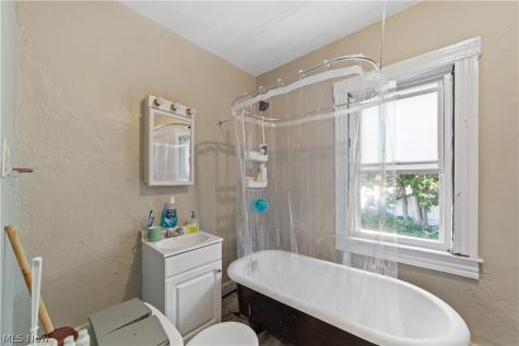 3521 W 58th Street Cleveland OH 44102
