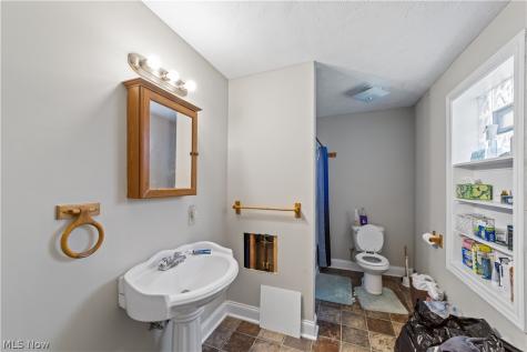 3521 W 58th Street Cleveland OH 44102