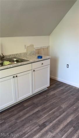 1051 E 171st Street Cleveland OH 44119