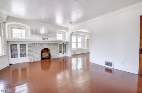 1051 E 171st Street Cleveland OH 44119
