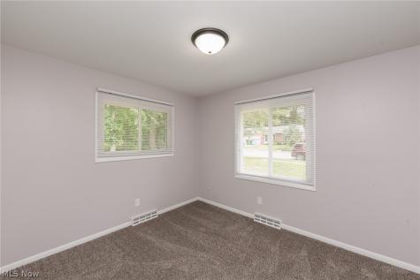 3862 & 3866 Seneca Street Stow OH 44224