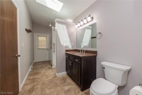 3862 & 3866 Seneca Street Stow OH 44224