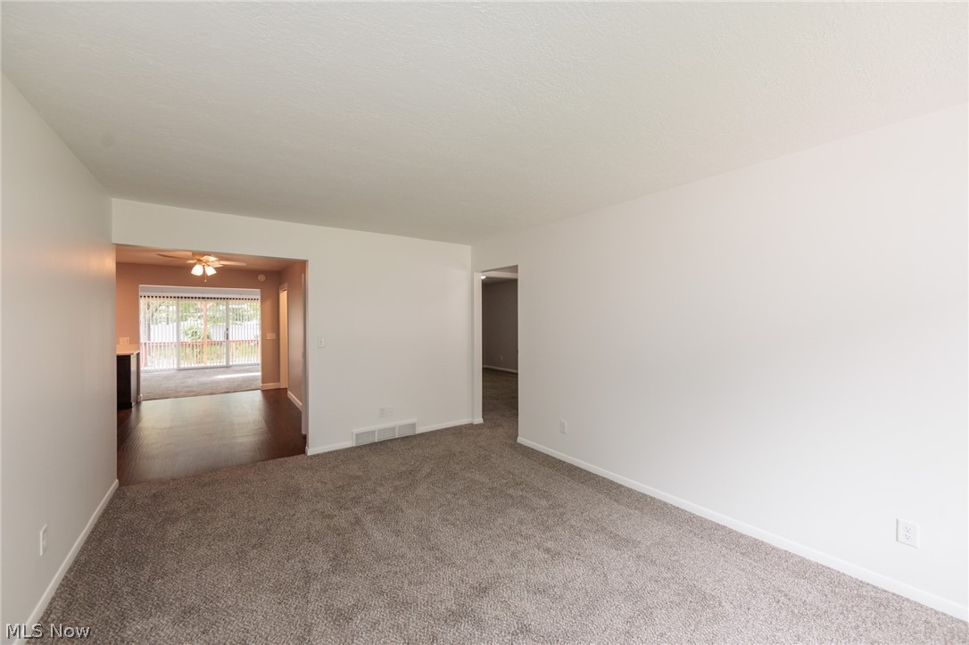 3862 & 3866 Seneca Street Stow OH 44224