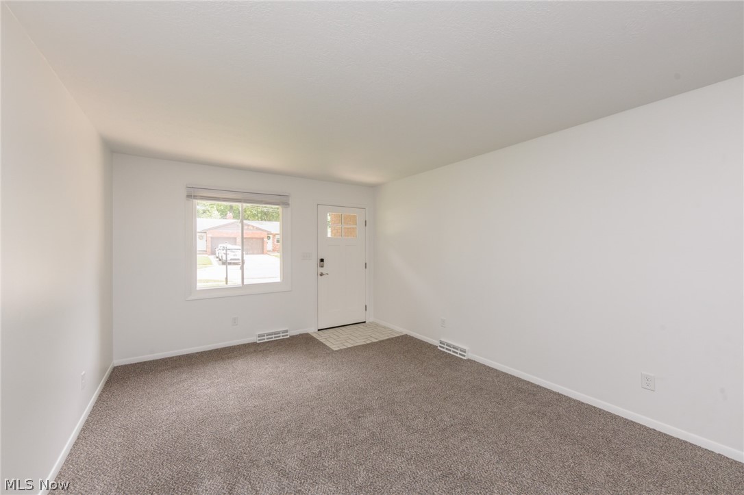 3862 & 3866 Seneca Street Stow OH 44224
