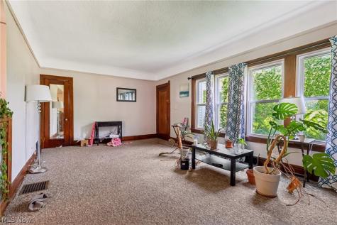 3953 W 160th Street Cleveland OH 44111
