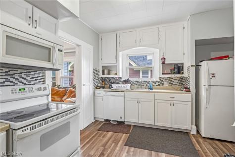 3953 W 160th Street Cleveland OH 44111