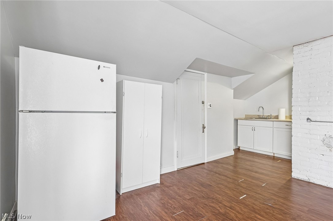 3953 W 160th Street Cleveland OH 44111