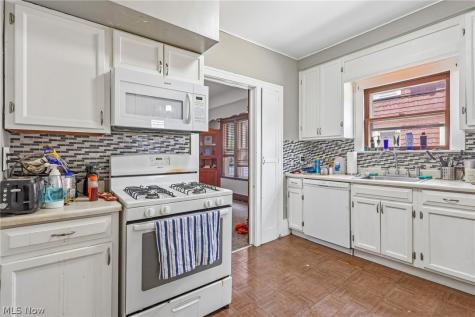 3953 W 160th Street Cleveland OH 44111