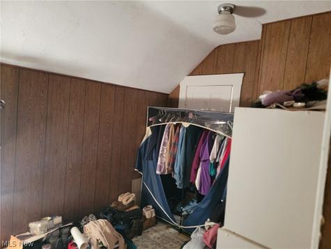 1033 Auburn Avenue Cleveland OH 44113