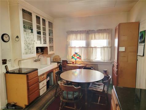 1033 Auburn Avenue Cleveland OH 44113