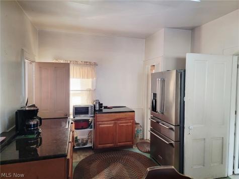 1033 Auburn Avenue Cleveland OH 44113