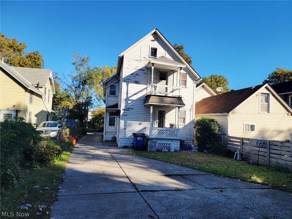 1033 Auburn Avenue Cleveland OH 44113