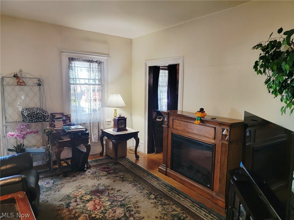 1033 Auburn Avenue Cleveland OH 44113