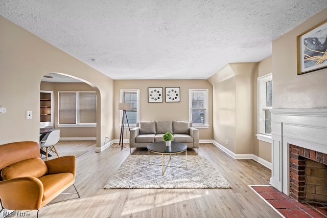 19075 Meredith Avenue Euclid OH 44119