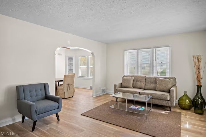 19075 Meredith Avenue Euclid OH 44119