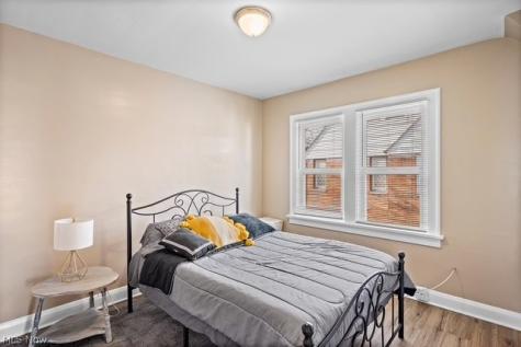 19075 Meredith Avenue Euclid OH 44119