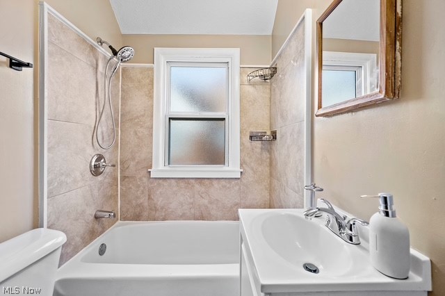 19075 Meredith Avenue Euclid OH 44119