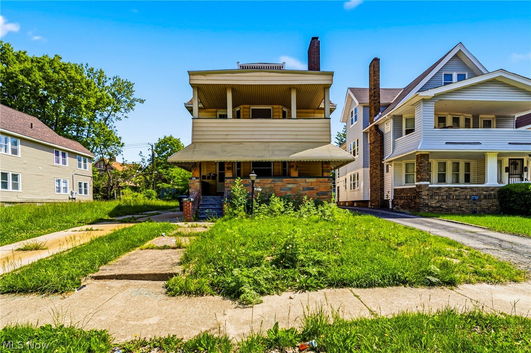 957 Thornhill Drive Cleveland OH 44108