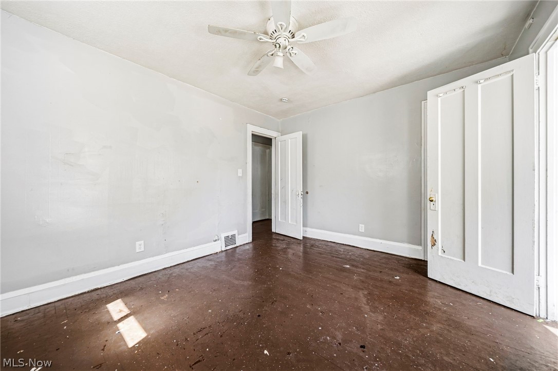957 Thornhill Drive Cleveland OH 44108