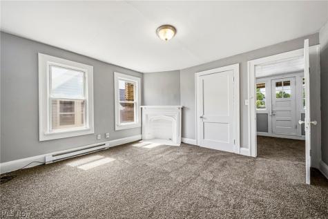 957 Thornhill Drive Cleveland OH 44108