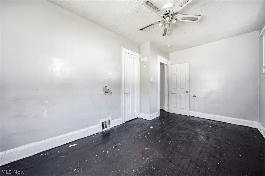 957 Thornhill Drive Cleveland OH 44108