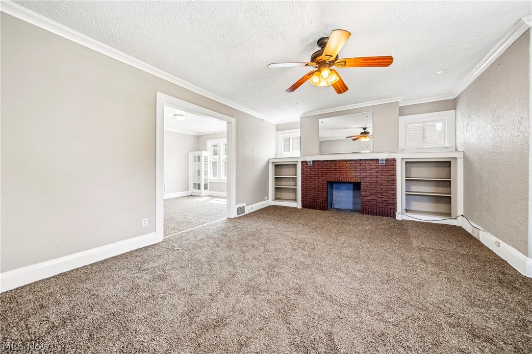 957 Thornhill Drive Cleveland OH 44108