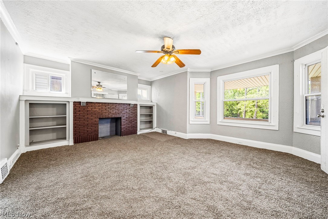 957 Thornhill Drive Cleveland OH 44108