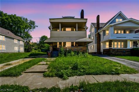 957 Thornhill Drive Cleveland OH 44108