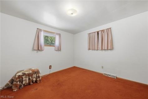 3304-3306 Beverly Avenue NE Canton OH 44714