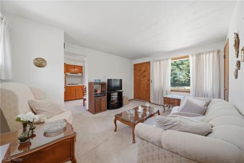 3304-3306 Beverly Avenue NE Canton OH 44714