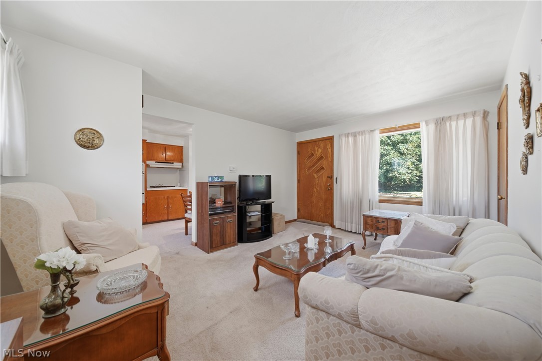 3304-3306 Beverly Avenue NE Canton OH 44714