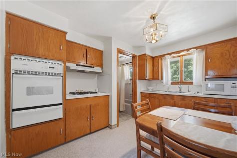 3304-3306 Beverly Avenue NE Canton OH 44714
