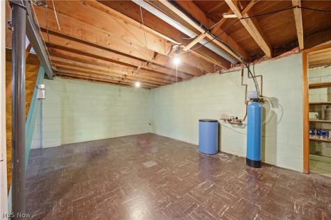3304-3306 Beverly Avenue NE Canton OH 44714