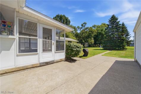 3304-3306 Beverly Avenue NE Canton OH 44714