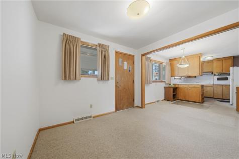 3304-3306 Beverly Avenue NE Canton OH 44714