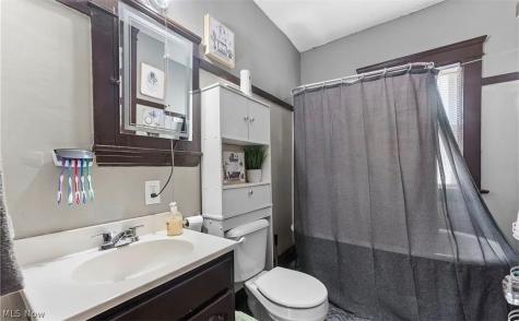3340 W 98th Street Cleveland OH 44102