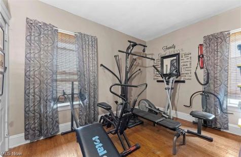 3340 W 98th Street Cleveland OH 44102