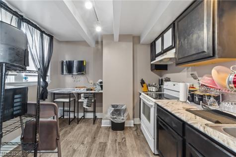 13421 Cedar Road Cleveland Heights OH 44118