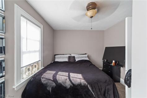 13421 Cedar Road Cleveland Heights OH 44118