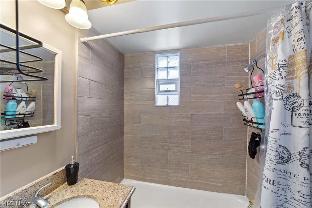 13421 Cedar Road Cleveland Heights OH 44118
