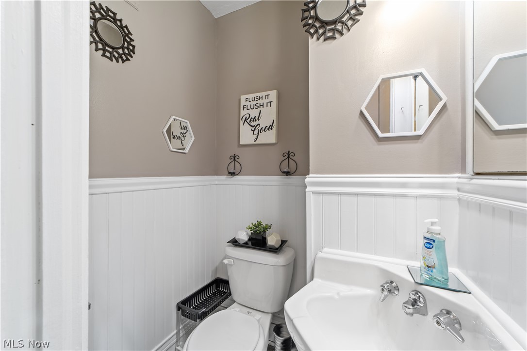 13421 Cedar Road Cleveland Heights OH 44118
