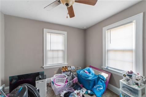 13421 Cedar Road Cleveland Heights OH 44118