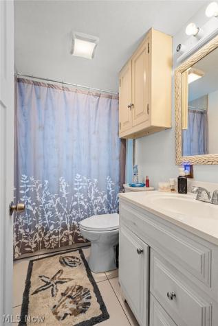 442 Fenton Avenue NE Canton OH 44704