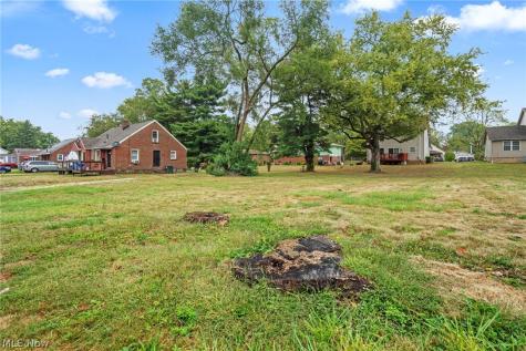 442 Fenton Avenue NE Canton OH 44704