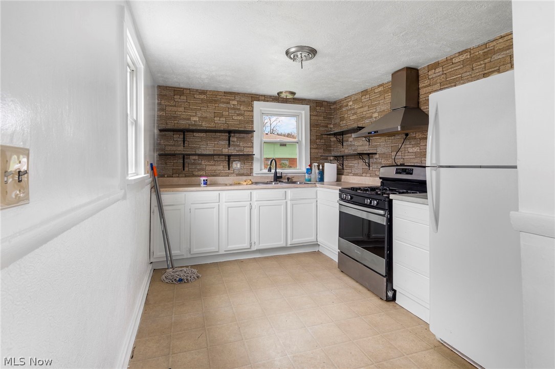 442 Fenton Avenue NE Canton OH 44704
